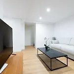 Апартаменты Le De Niro Magnifique Duplex Invalides Eiffel Tower 7 Pers Париж